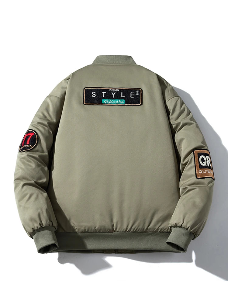 Vintage Bomber Jacket Man Badge Army Pilot Jacket Mens Military Letter American Motorcycle Coat Hooded Winter Parkas Streetwear