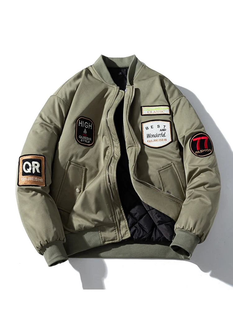 Vintage Bomber Jacket Man Badge Army Pilot Jacket Mens Military Letter American Motorcycle Coat Hooded Winter Parkas Streetwear