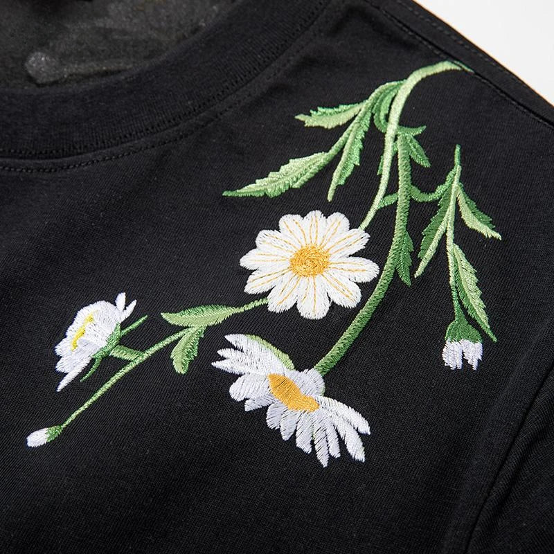 Summer Mens T Shirts Fashion Daisy Embroidery T Shirt Women Loose Cotton Design Casual Short Sleeve Tees High Street Couple 2025